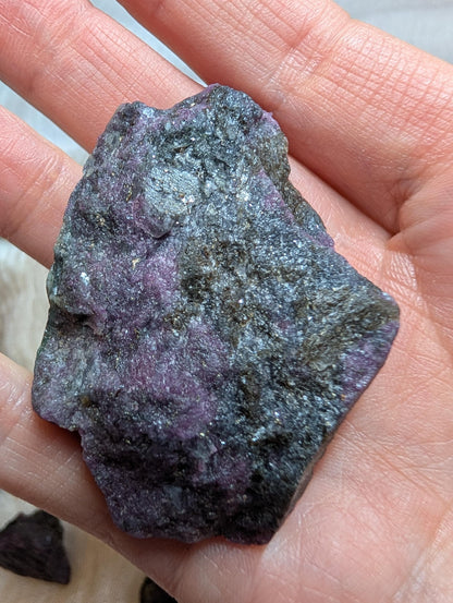 Corundum-Sapphire Specimen, 56 × 41 × 22 mm, from Newfoundland and Labrador, Canada