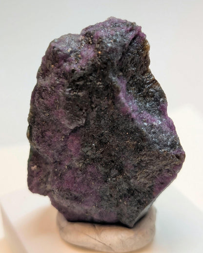 Corundum-Sapphire Specimen, 56 × 41 × 22 mm, from Newfoundland and Labrador, Canada