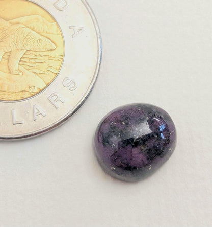 Corundum-Sapphire Cabochon, 13 x 11 mm, Handmade Oval, from Newfoundland and Labrador, Canada