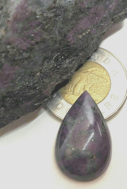 Corundum-Sapphire Cabochon, 32 x 22 mm, Handmade Pear, from Newfoundland and Labrador, Canada