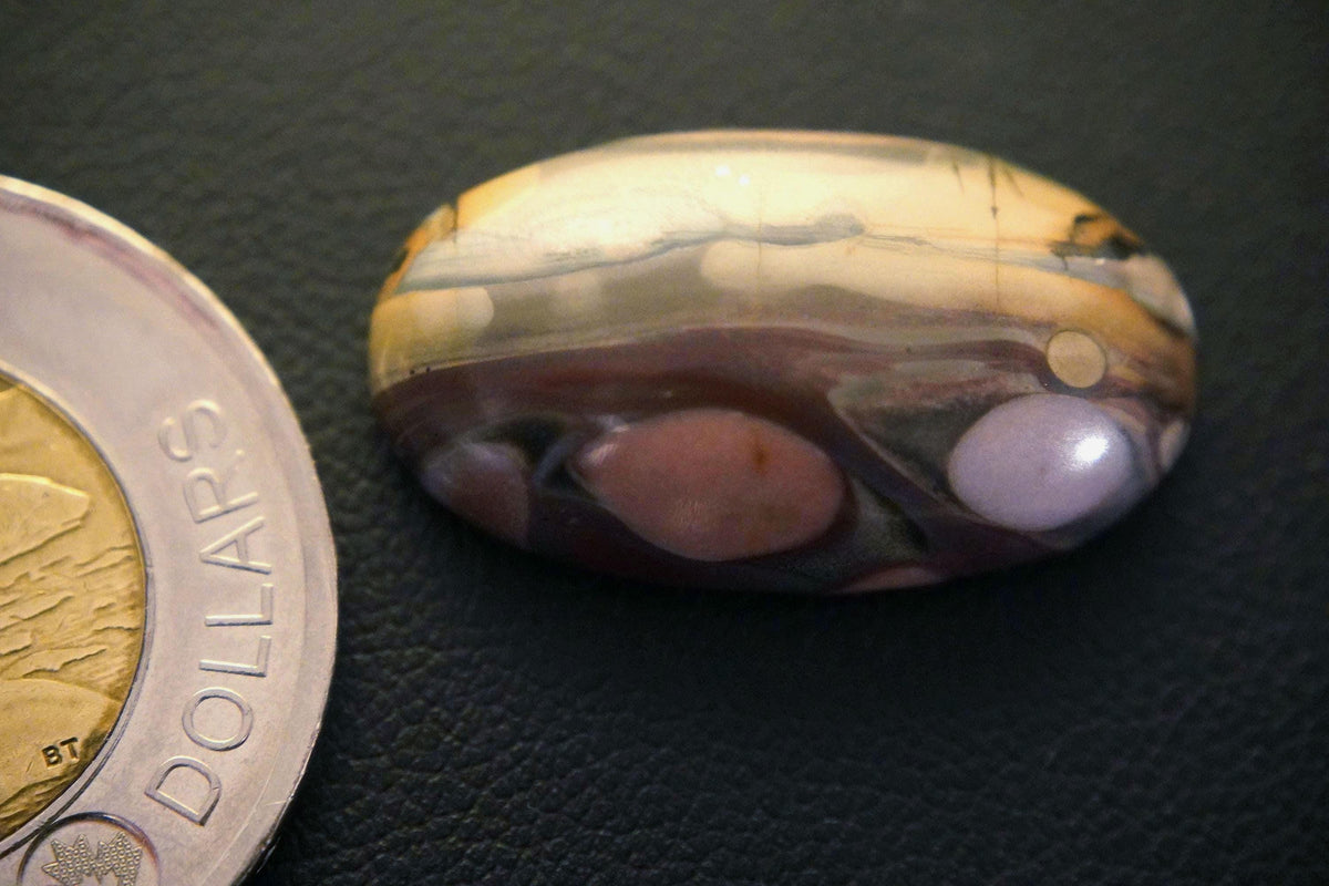 Picture Jasper Cabochon, 36 x 15 mm, Handmade Oval, from Newfoundland and Labrador, Canada