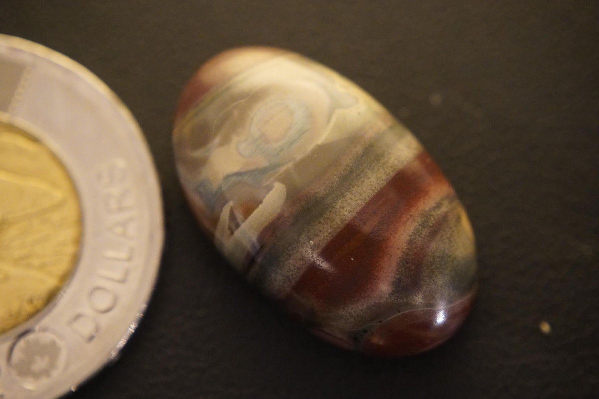 Picture Jasper Cabochon, 26 x 16 mm, Handmade Oval, from Newfoundland and Labrador, Canada