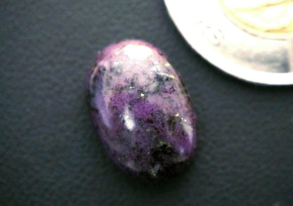 Corundum-Sapphire Cabochon, 17 x 11 mm, Handmade Oval, from Newfoundland and Labrador, Canada
