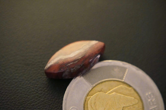 Cabochon de jaspe, 19 x 9 mm, marquise faite à la main, de Terre-Neuve-et-Labrador, Canada
