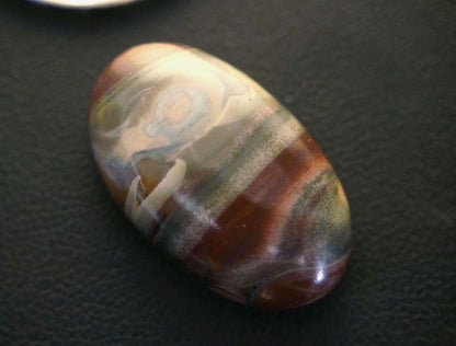 Picture Jasper Cabochon, 26 x 16 mm, Handmade Oval, from Newfoundland and Labrador, Canada