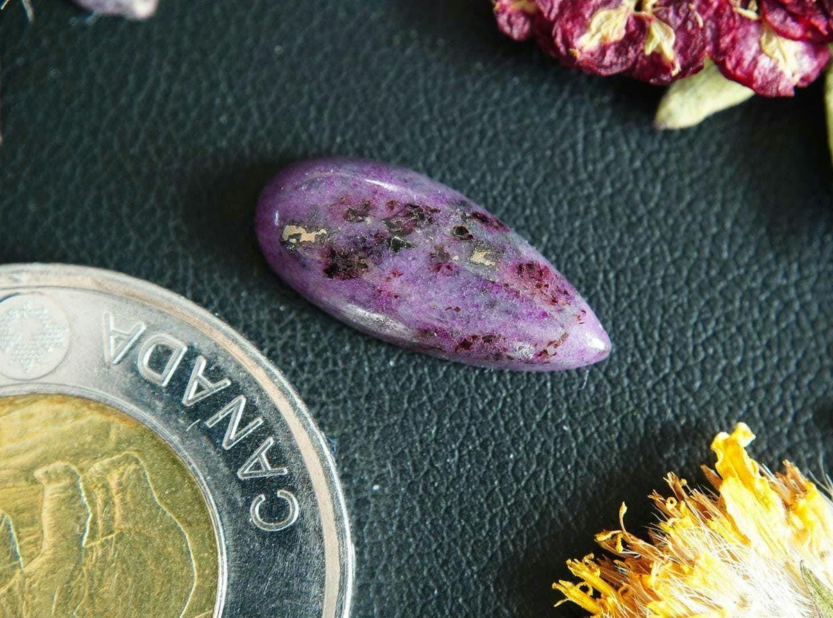 Corundum-Sapphire Cabochon, 18 x 8 mm, Handmade Pear, from Newfoundland and Labrador, Canada