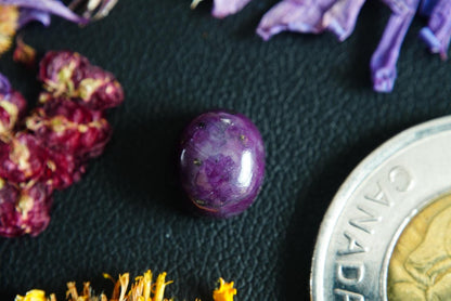 Corundum-Sapphire Cabochon, 9 x 8 mm, Handmade Oval, from Newfoundland and Labrador, Canada