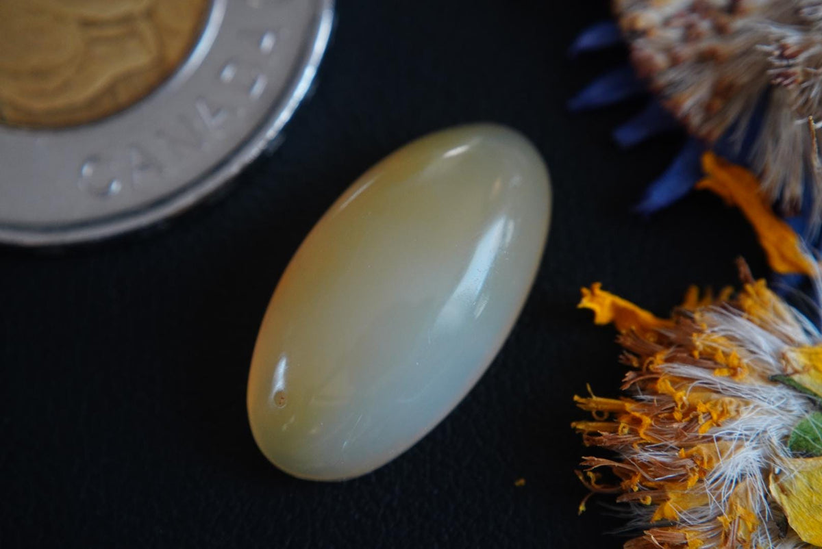 Carnelian Agate Cabochon, 20 x 11 mm, Handmade Oval, from British Columbia, Canada