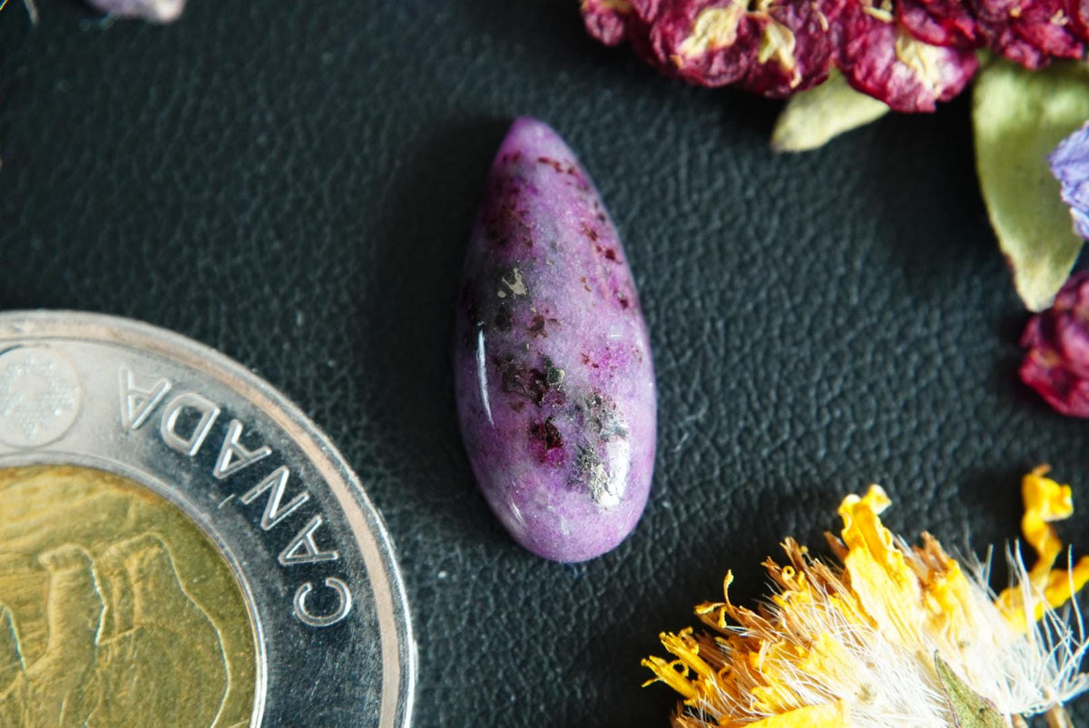 Corundum-Sapphire Cabochon, 18 x 8 mm, Handmade Pear, from Newfoundland and Labrador, Canada