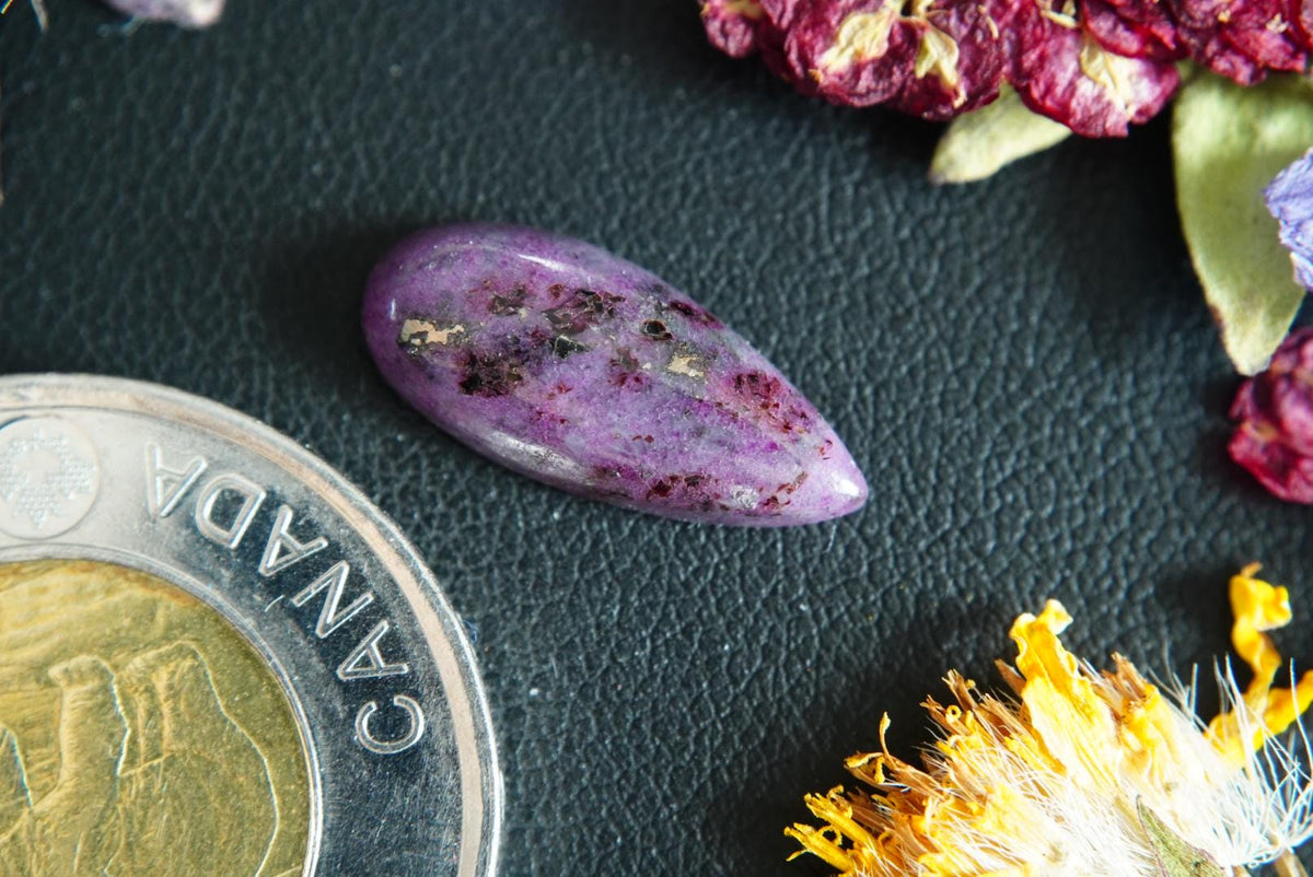 Corundum-Sapphire Cabochon, 18 x 8 mm, Handmade Pear, from Newfoundland and Labrador, Canada