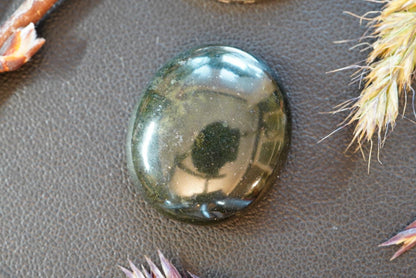Serpentine Cabochon, 23 x 20 mm, Handmade Oval, from Newfoundland and Labrador, Canada