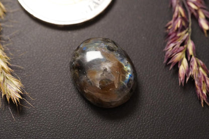 Labradorite Cabochon, 19 x 15 mm, Handmade Oval, from Newfoundland and Labrador, Canada