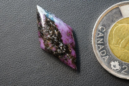 Corundum-Sapphire Cabochon, 28 x 13 mm, Handmade Diamond, from Newfoundland and Labrador, Canada