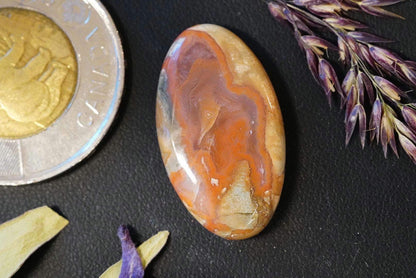Agate Cabochon, 27 x 15 mm, Handmade Oval, from Quebec, Canada