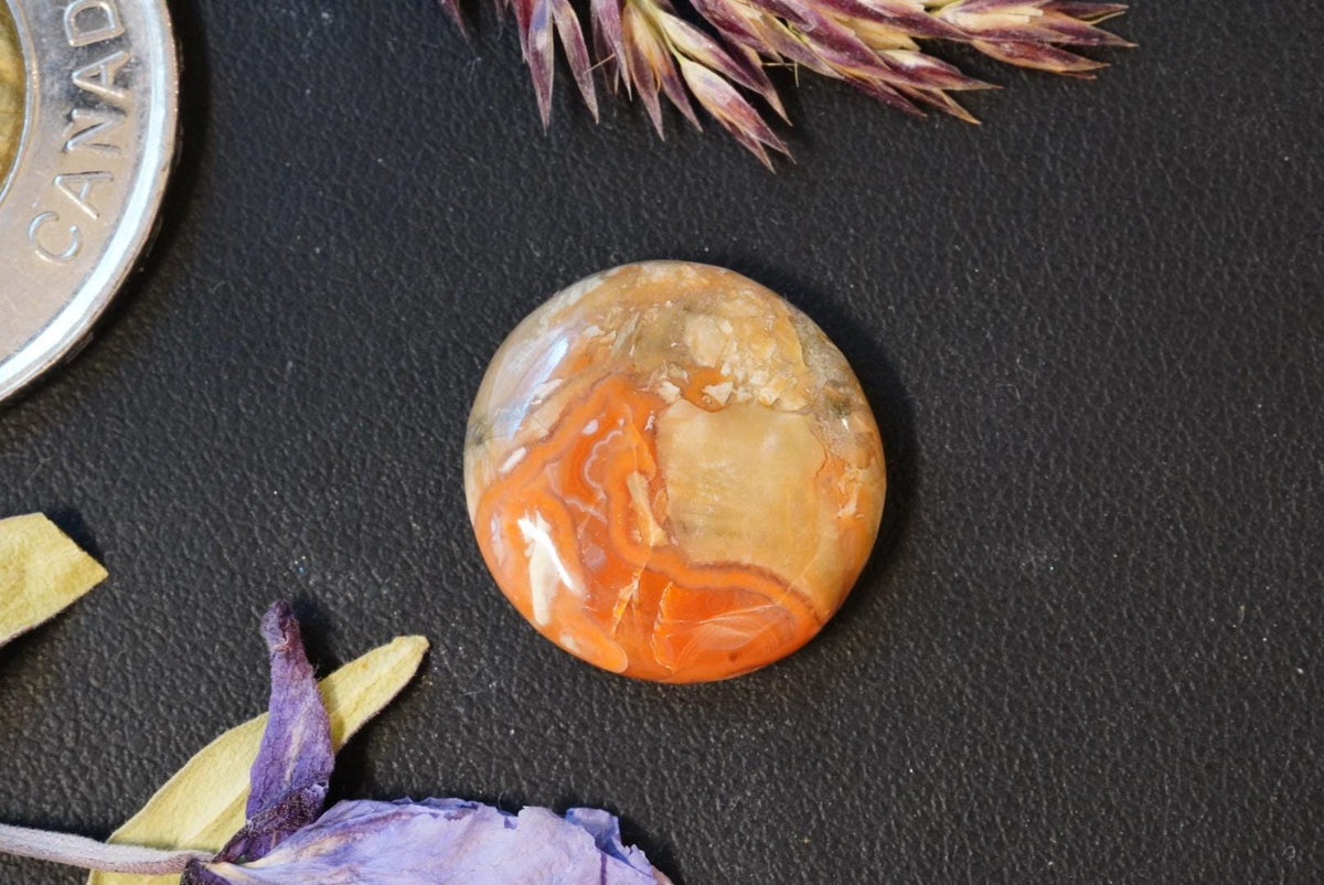 Agate Cabochon, 16 x 4 mm, Handmade Round, from Quebec, Canada