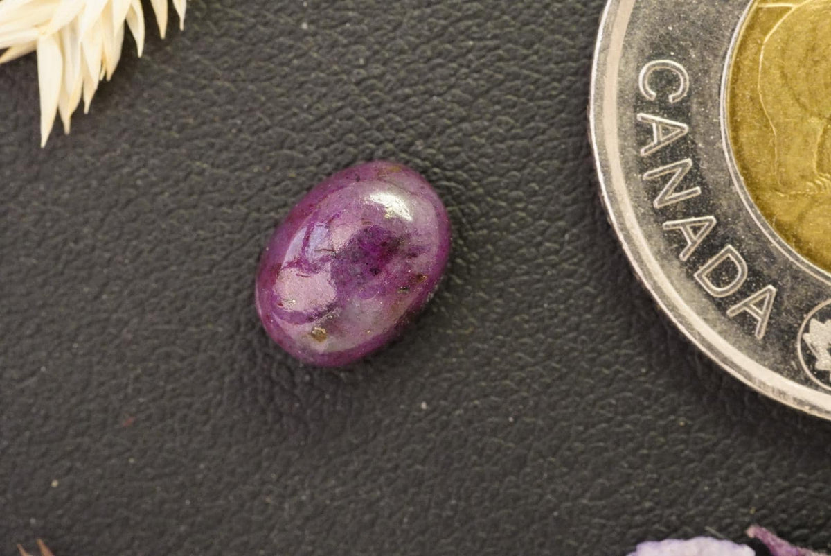Corundum-Sapphire Cabochon, 9.5 x 7.25 mm, Handmade Oval, from Newfoundland and Labrador, Canada