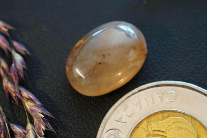Agate Cabochon, 17 x 12 mm, Handmade Oval, from Saskatchewan, Canada
