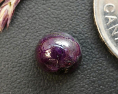 Corundum-Sapphire Cabochon, 9.5 x 8.5 mm, Handmade Oval, from Newfoundland and Labrador, Canada