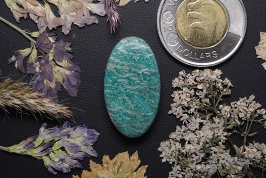 Cabochon en amazonite, 31 x 18 mm, ovale fait main, du Québec, Canada