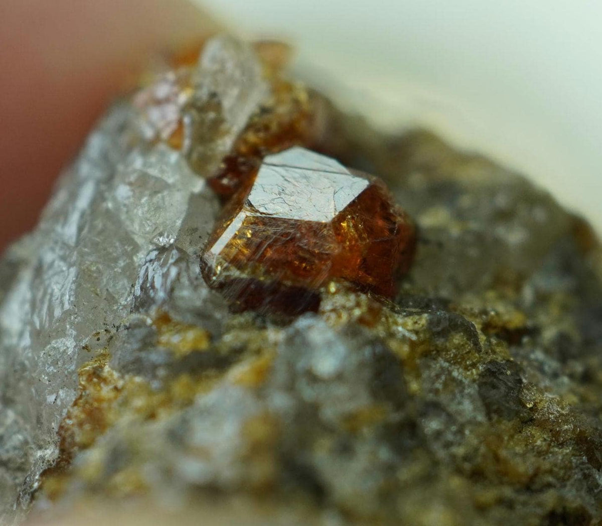 Spessartine Garnet Specimen, 18 × 14 × 13 mm, from British Columbia, Canada