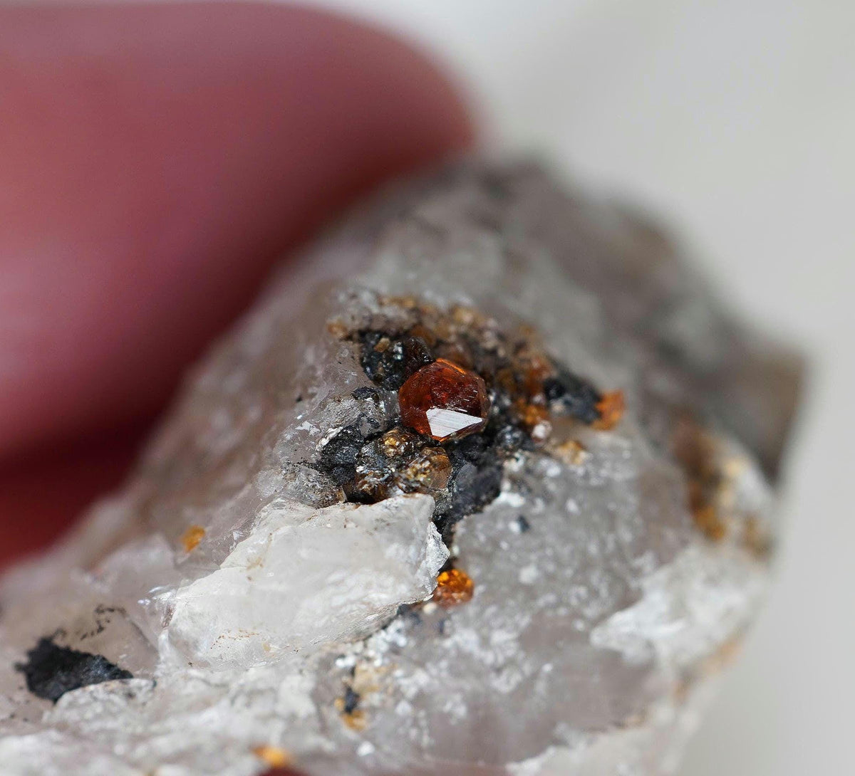 Spessartine Garnet Specimen, 30 × 20 × 15 mm, from British Columbia, Canada