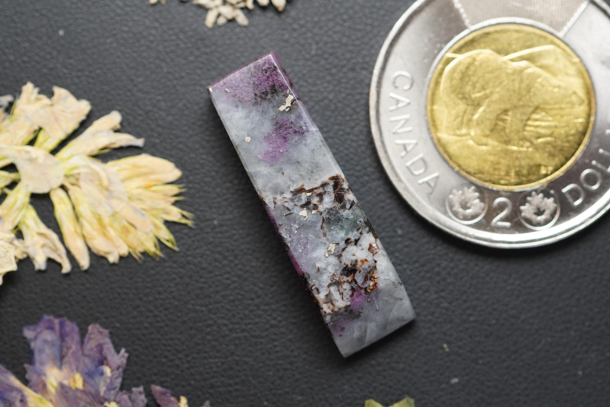 Corundum-Sapphire Cabochon, 29.5 x 8.30 mm, Handmade Geometric Rectangle, from Newfoundland and Labrador, Canada